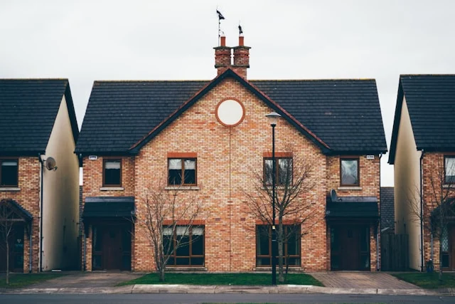 Building Owner planning works that affect a party wall in London